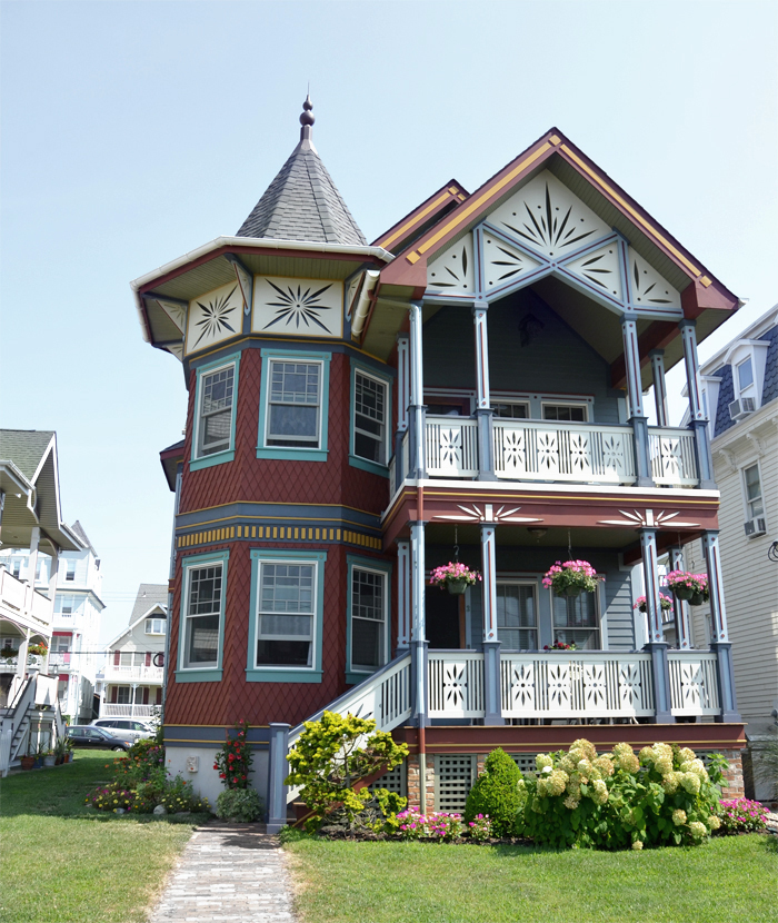 Ein viktorianisches Holzhaus in Ocean Grove am Jersey Shore