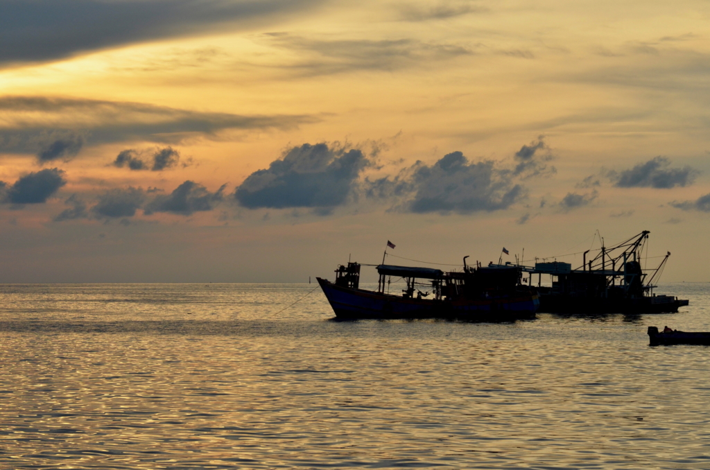 Großstadtdschungel-Malaysia-Borneo-Kota-Kinabalu-Sonnenuntergang-Borneo