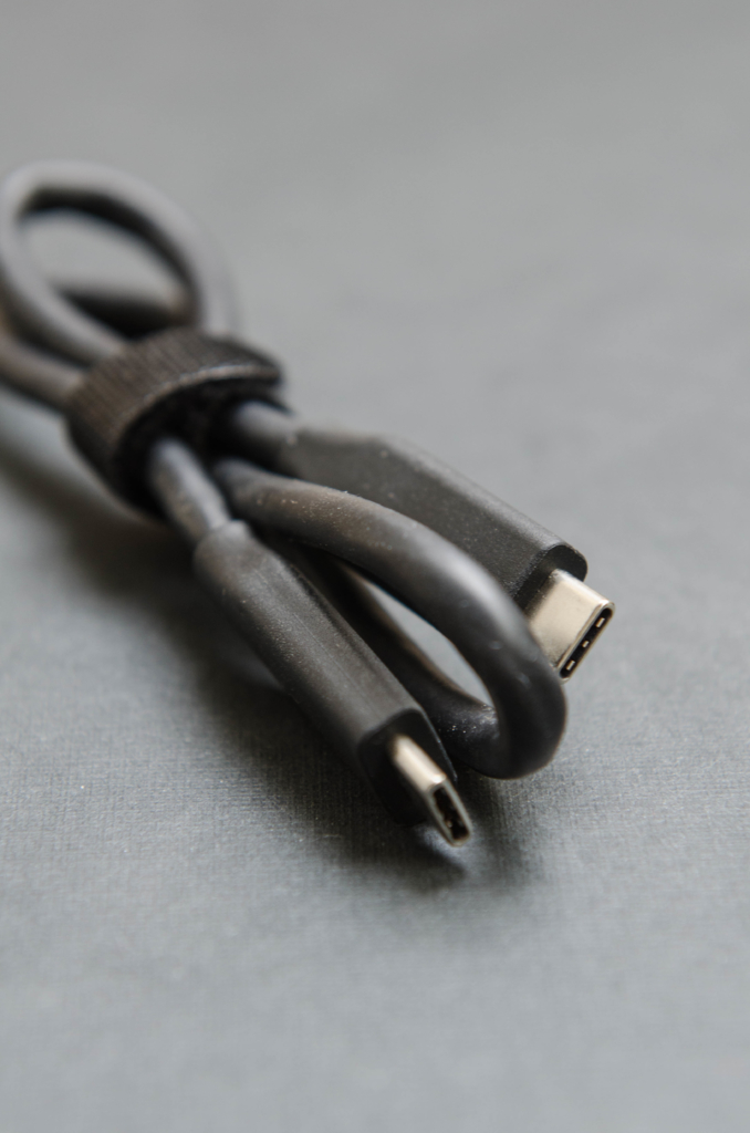 Das Kabel zum Fotos speichern auf Reisen mit der Samsung Portable SSD T5